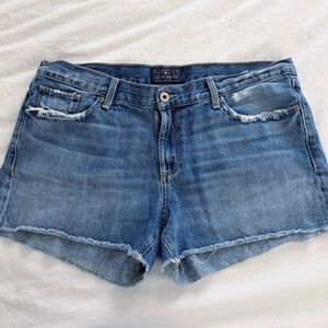 Lucky Brand Cut Off Distressed Denim Shorts Mid Rise Size 30
